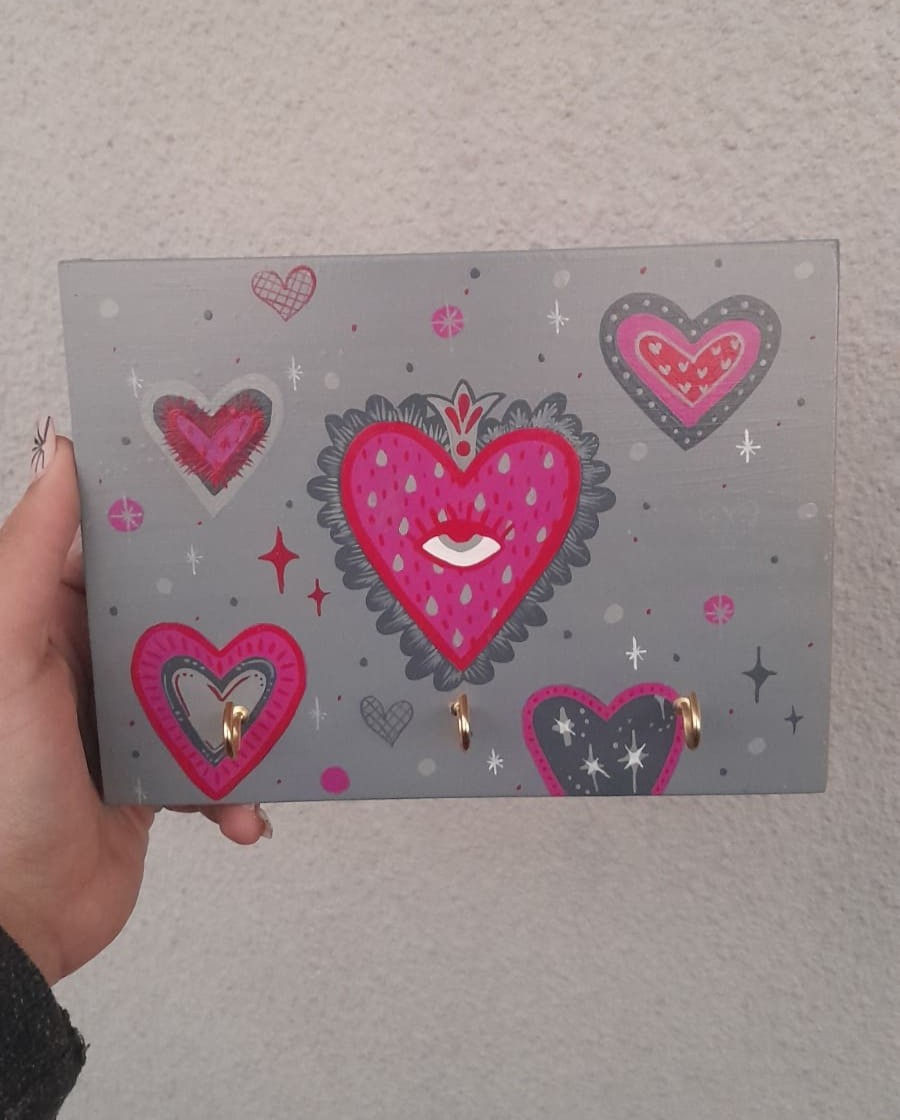 Porta llave Sagrado Corazón Gris